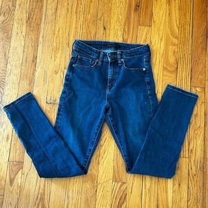 Uniqlo Women's Dark Blue Skinny Jeans
